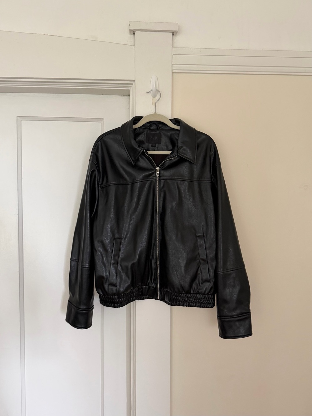 ZARA Black Faux Leather Zip Jacket with Elastic Hem - Picture 4 of 8